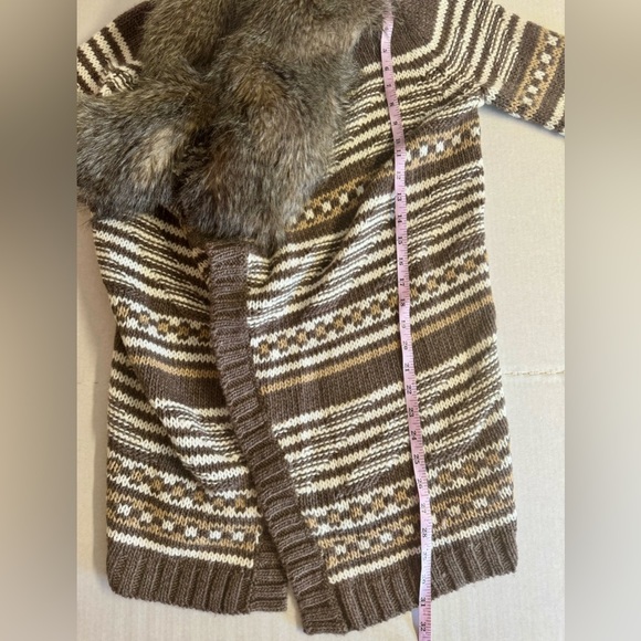 Express -Maximalist open front striped cardigan with removable faux fur Size M - Picture 3 of 6